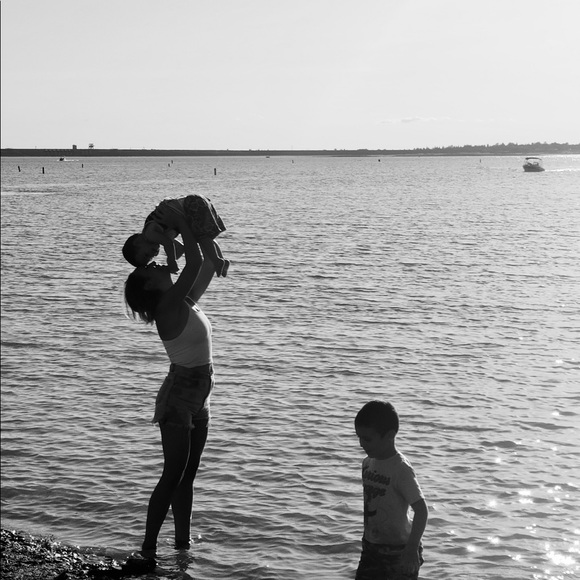 Meet your Posher, Alicia - Picture 2 of 2